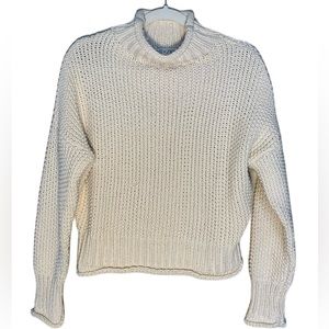 She+Sky Vanilla Mock Neck Rolled Hem Chunky Sweater. Women Small.